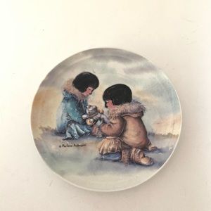 New Marlene Anderson plate for decoration purposes